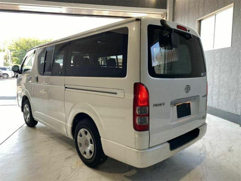 HIACE VAN-8