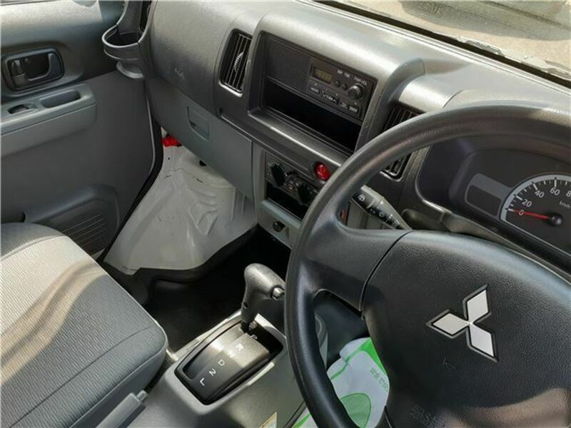 MINICAB VAN-24