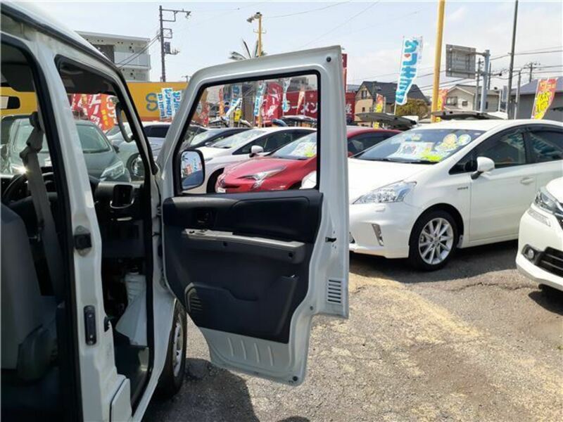 MINICAB VAN-28