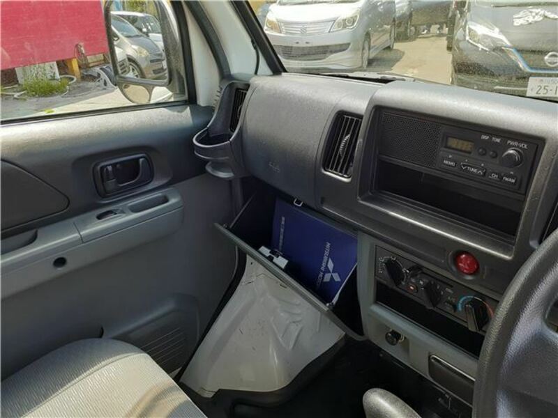MINICAB VAN-31