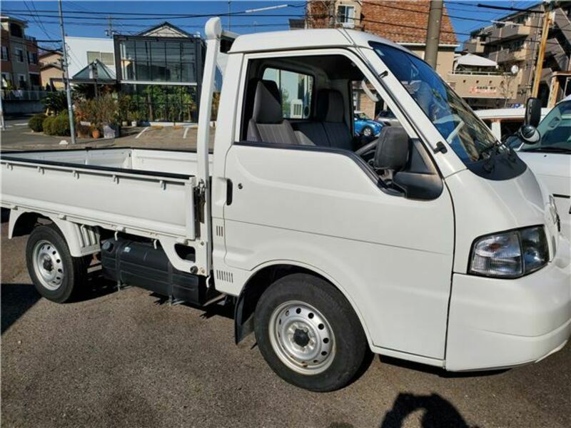 NISSAN　VANETTE TRUCK