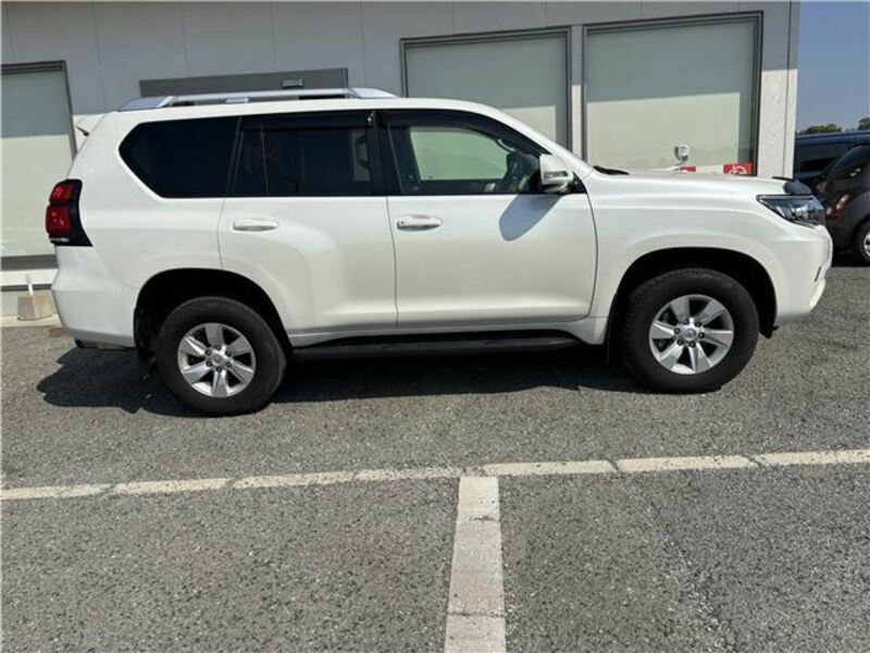 LAND CRUISER PRADO-5
