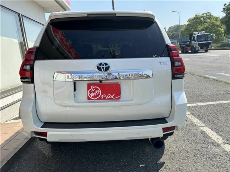 LAND CRUISER PRADO-10