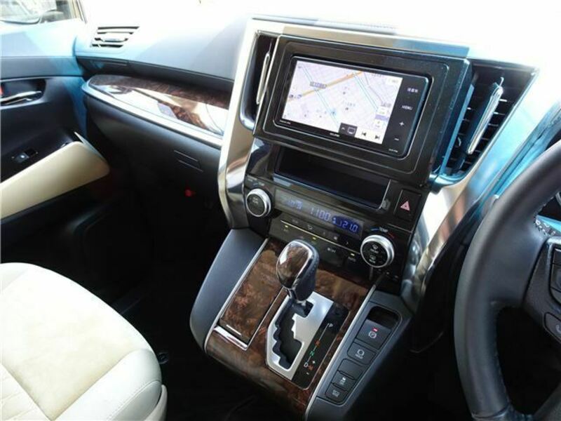 VELLFIRE-24