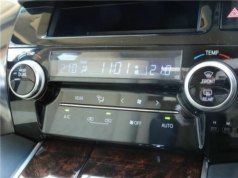 VELLFIRE-28