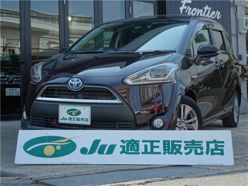 TOYOTA　SIENTA