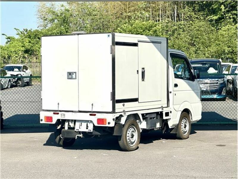 CARRY TRUCK