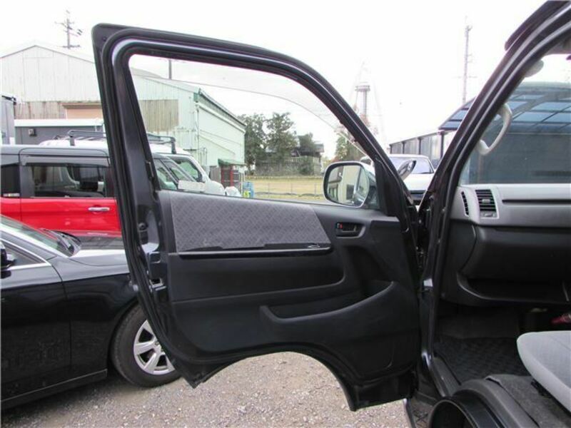 HIACE VAN-8