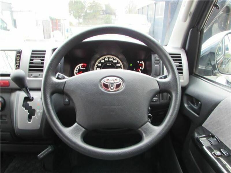 HIACE VAN-14