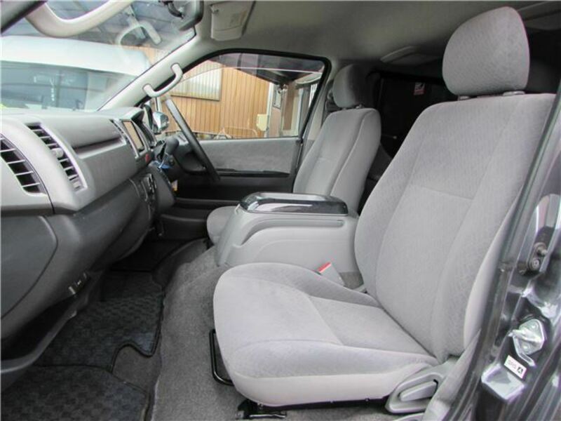HIACE VAN-23