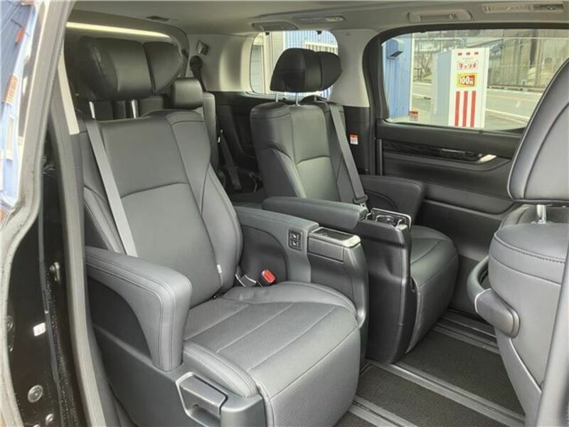 ALPHARD-9