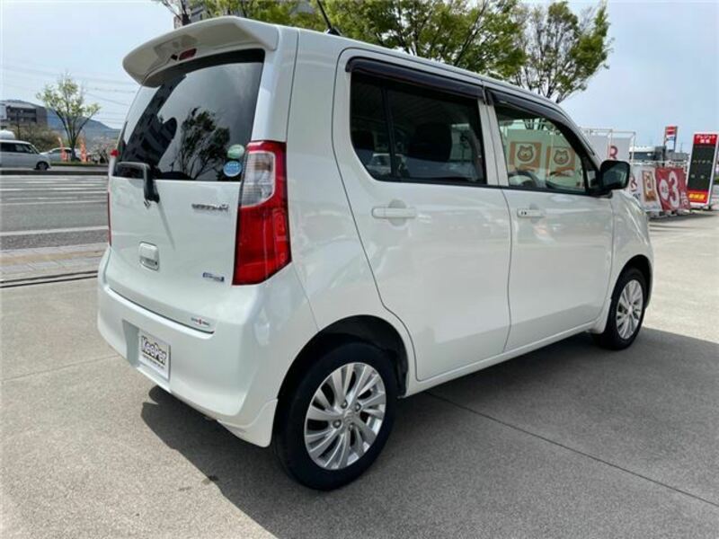 WAGON R-8