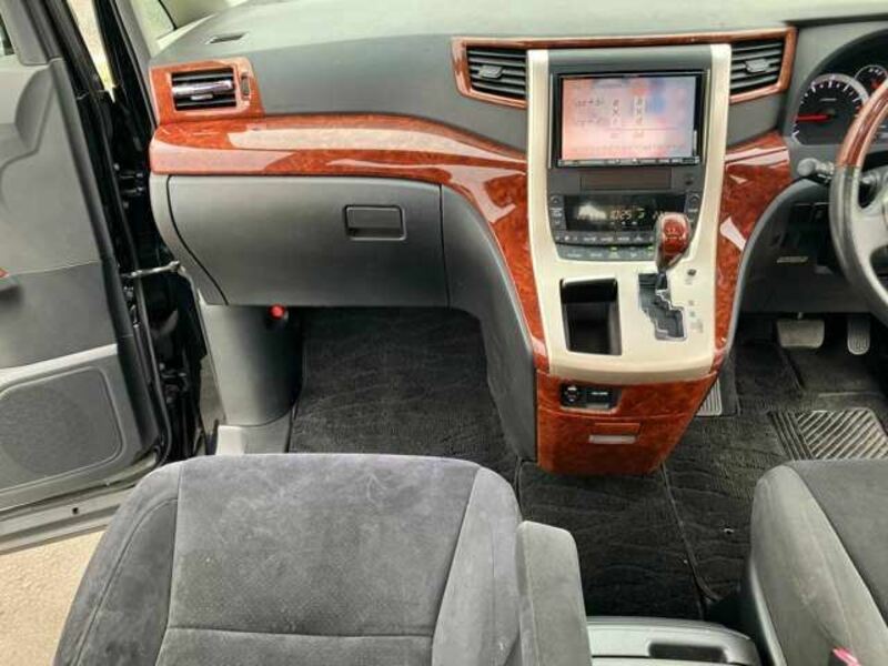 VELLFIRE-10