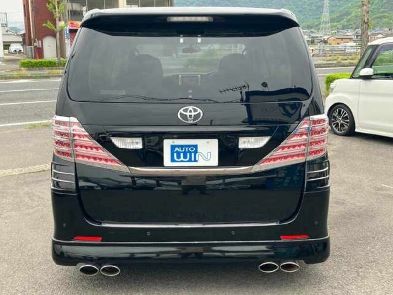 VELLFIRE-17