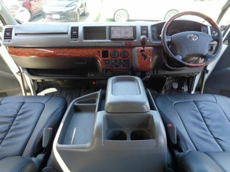 HIACE VAN-9