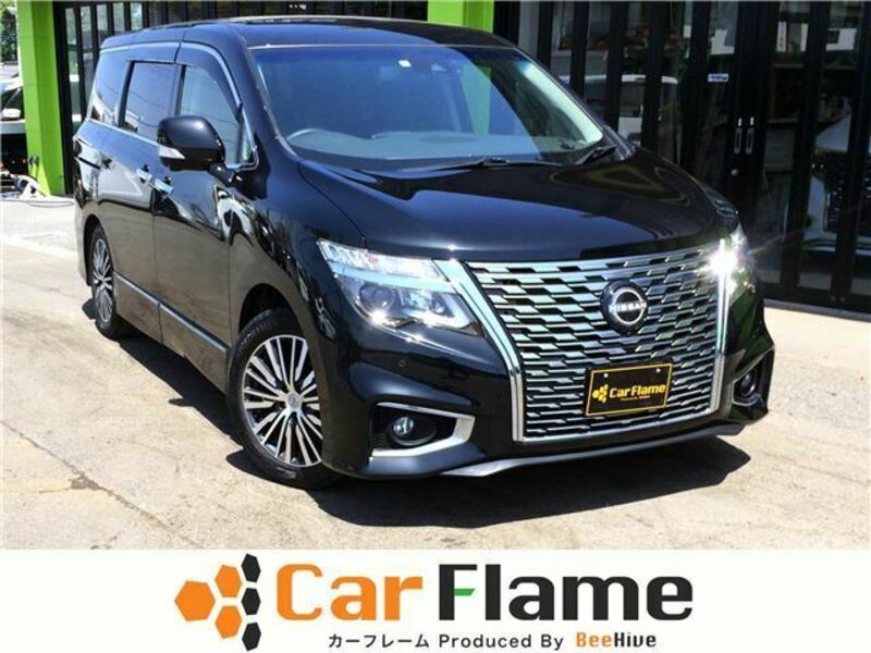 NISSAN　ELGRAND