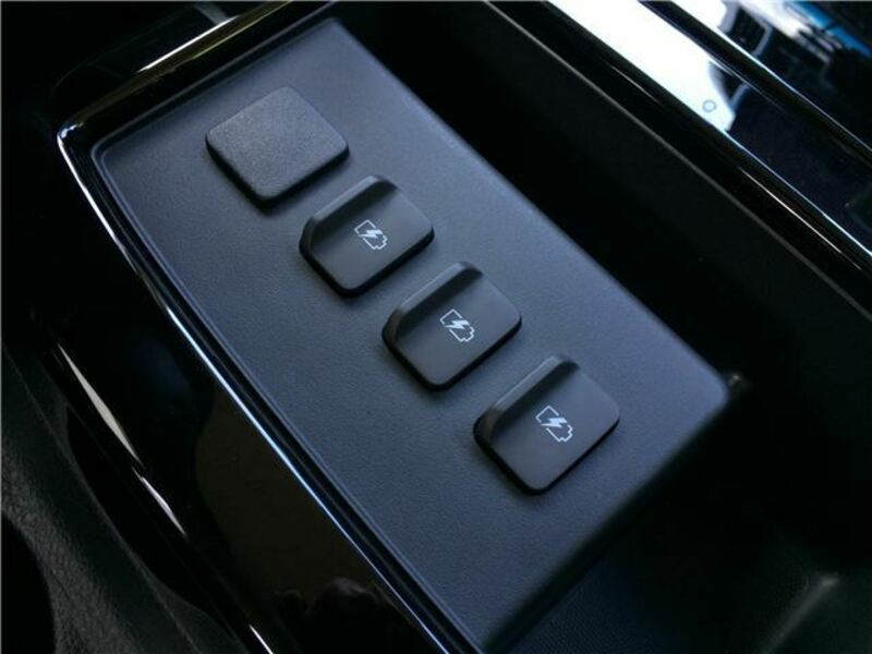 ELGRAND-33
