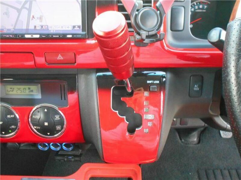 HIACE-10