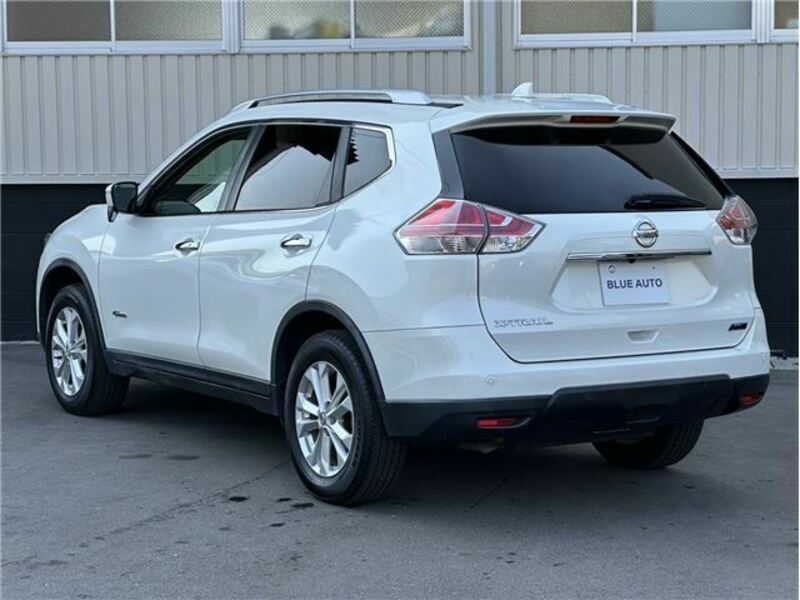 X-TRAIL-7