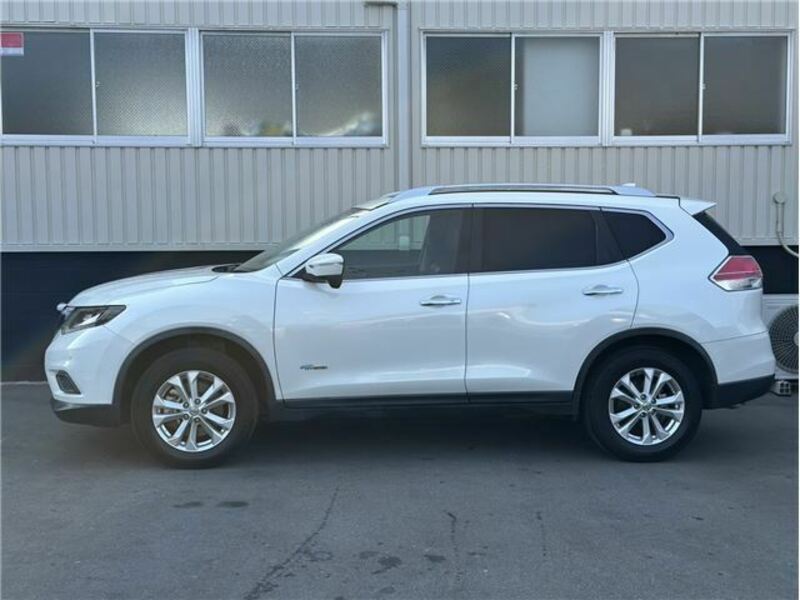 X-TRAIL-9