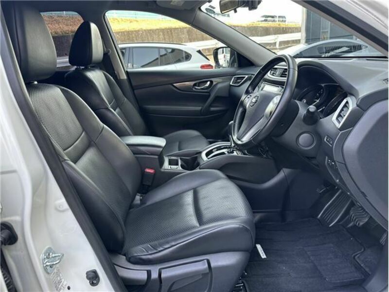 X-TRAIL-17