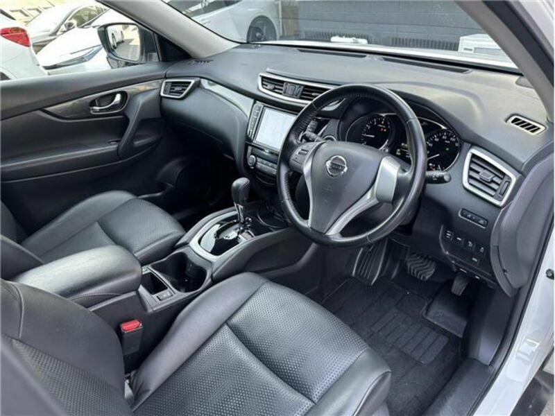 X-TRAIL-19