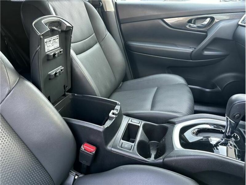 X-TRAIL-31
