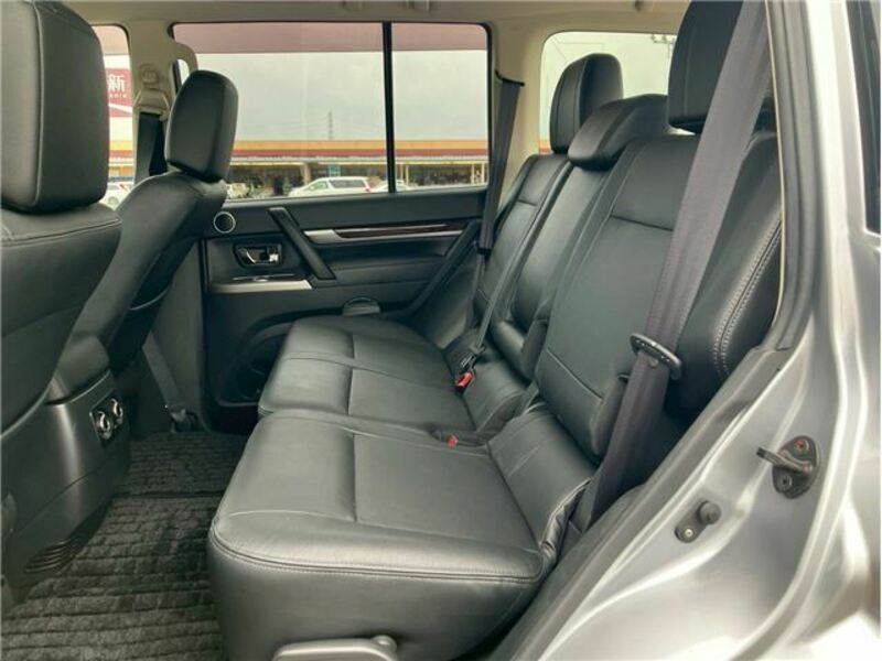 PAJERO-11