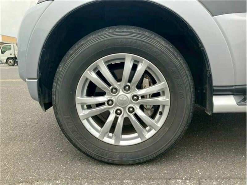 PAJERO-33