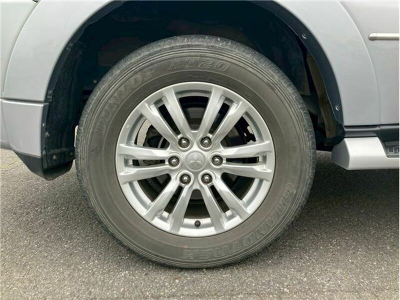 PAJERO-35