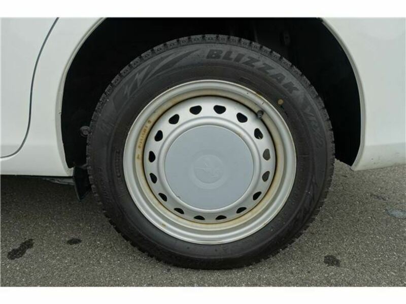 COROLLA FIELDER-8