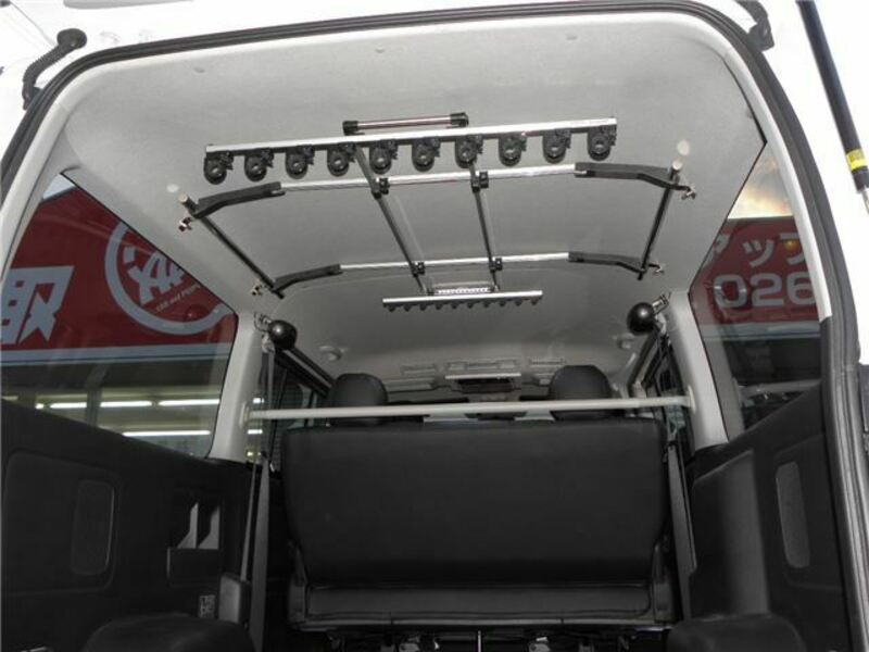HIACE-18