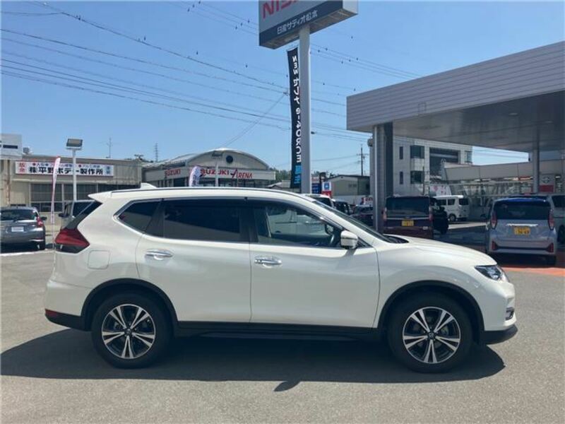 X-TRAIL-5