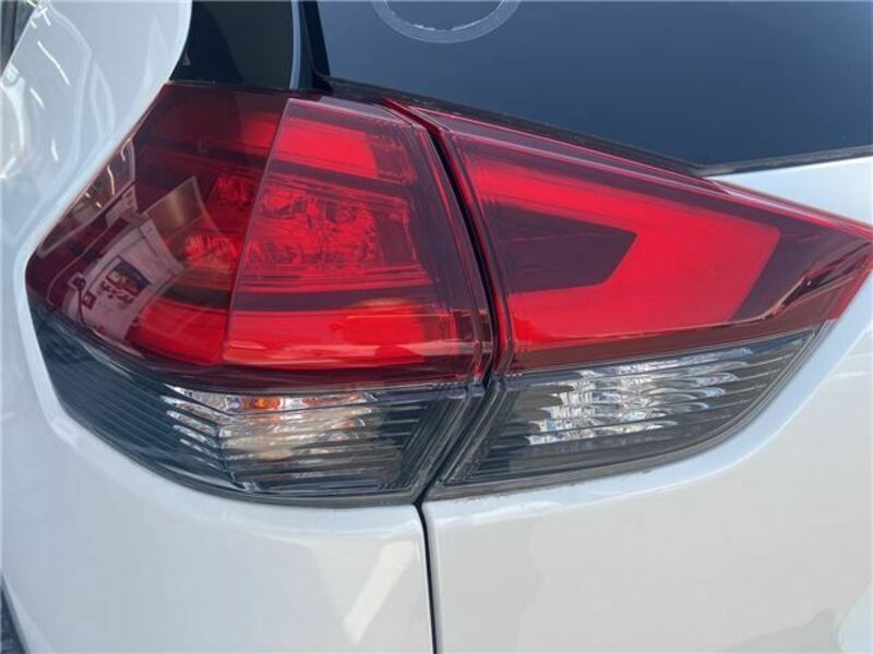 X-TRAIL-12