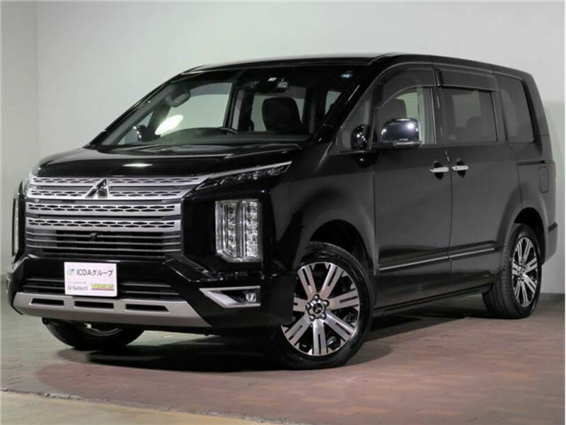 MITSUBISHI　DELICA D5