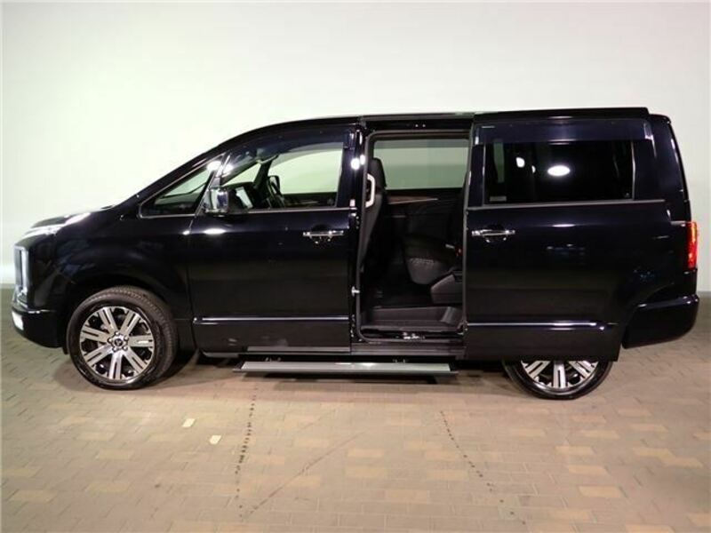 DELICA D5-37