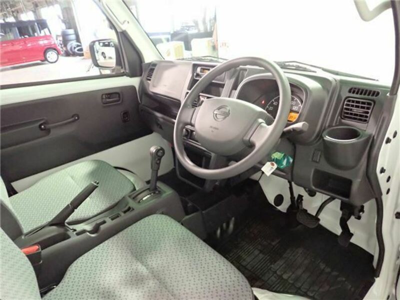 CLIPPER TRUCK