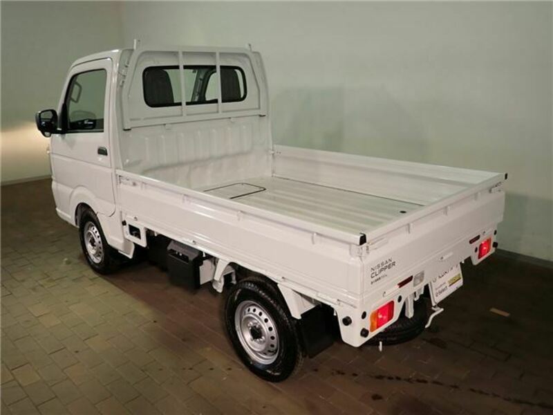 CLIPPER TRUCK