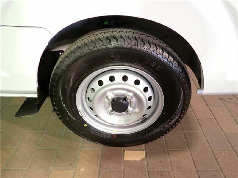 CLIPPER TRUCK