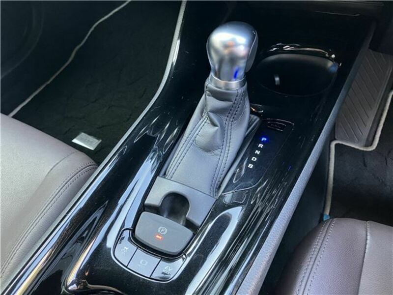 C-HR-21