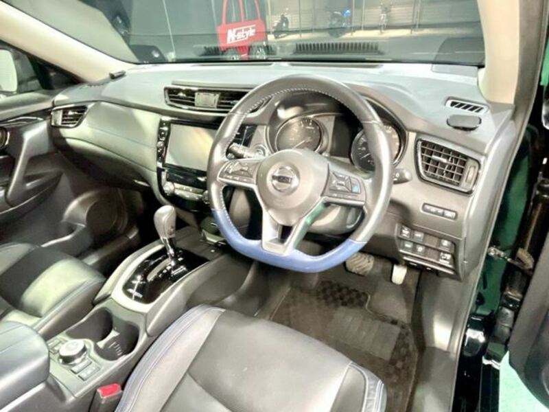 X-TRAIL-23