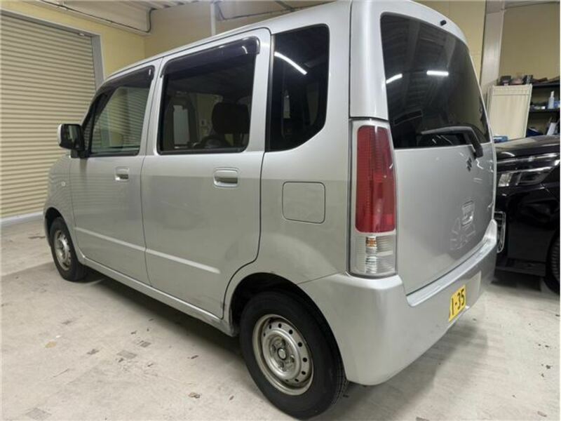 WAGON R-7