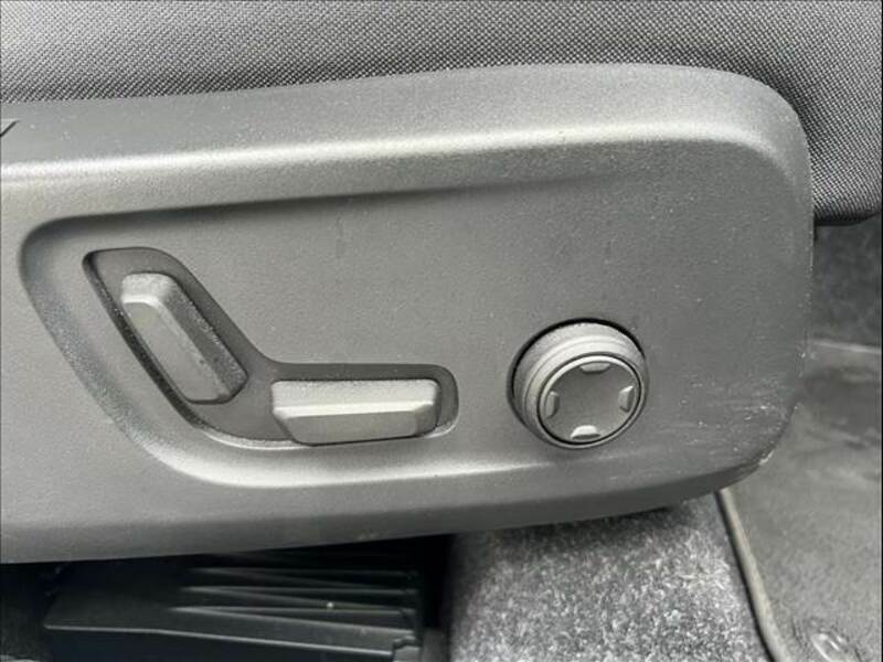 XC40-8