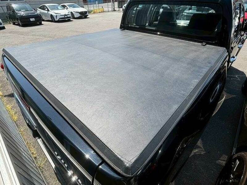 HILUX-4