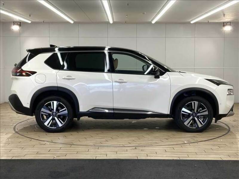 X-TRAIL-16