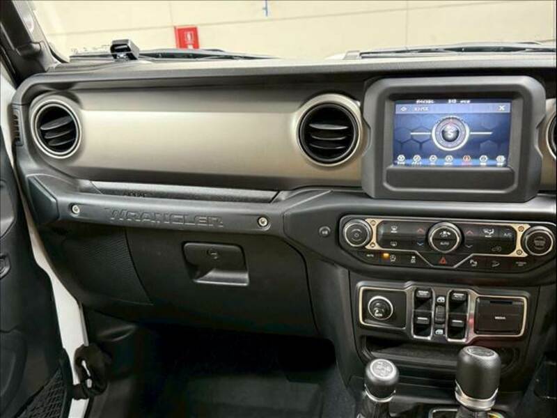 JEEP WRANGLER-11