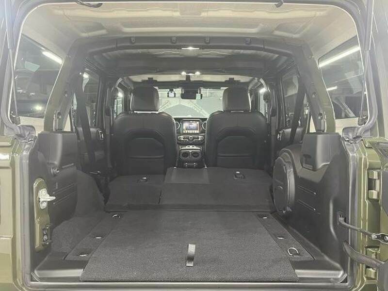 JEEP WRANGLER-17