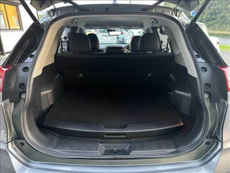 X-TRAIL-10