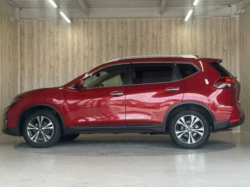 X-TRAIL-17