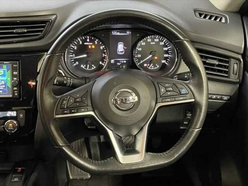 X-TRAIL-9
